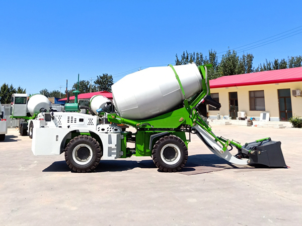 2.6方自上料攪拌車